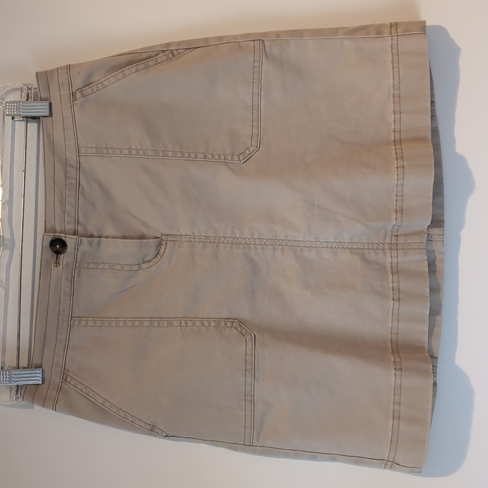 Biden chino skirt